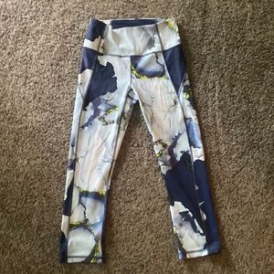 Never worn under armor leggings